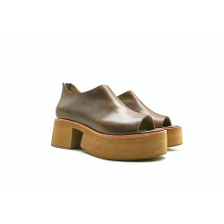 Mica cerato camel sandalias de plataforma de cuero hechas a mano - Cooperative Handmade