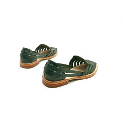 Indian Beloved alamo verde sandalias de cuero hechas a mano - Cooperative Handmade