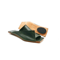 Miró álamo verde sandalias de cuero hechas a mano - Cooperative Handmade