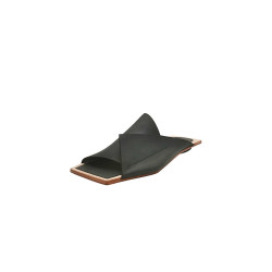 Miró B negro graso sandalias de cuero hechas a mano - Cooperative Handmade