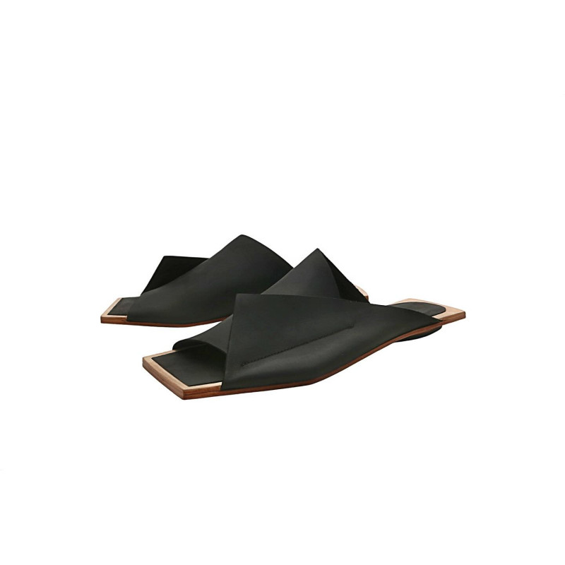 Miró B negro graso sandalias de cuero hechas a mano - Cooperative Handmade