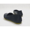 Pampa Fem zapatos hechos a mano de cuero negro graso mate detalles amarillo
